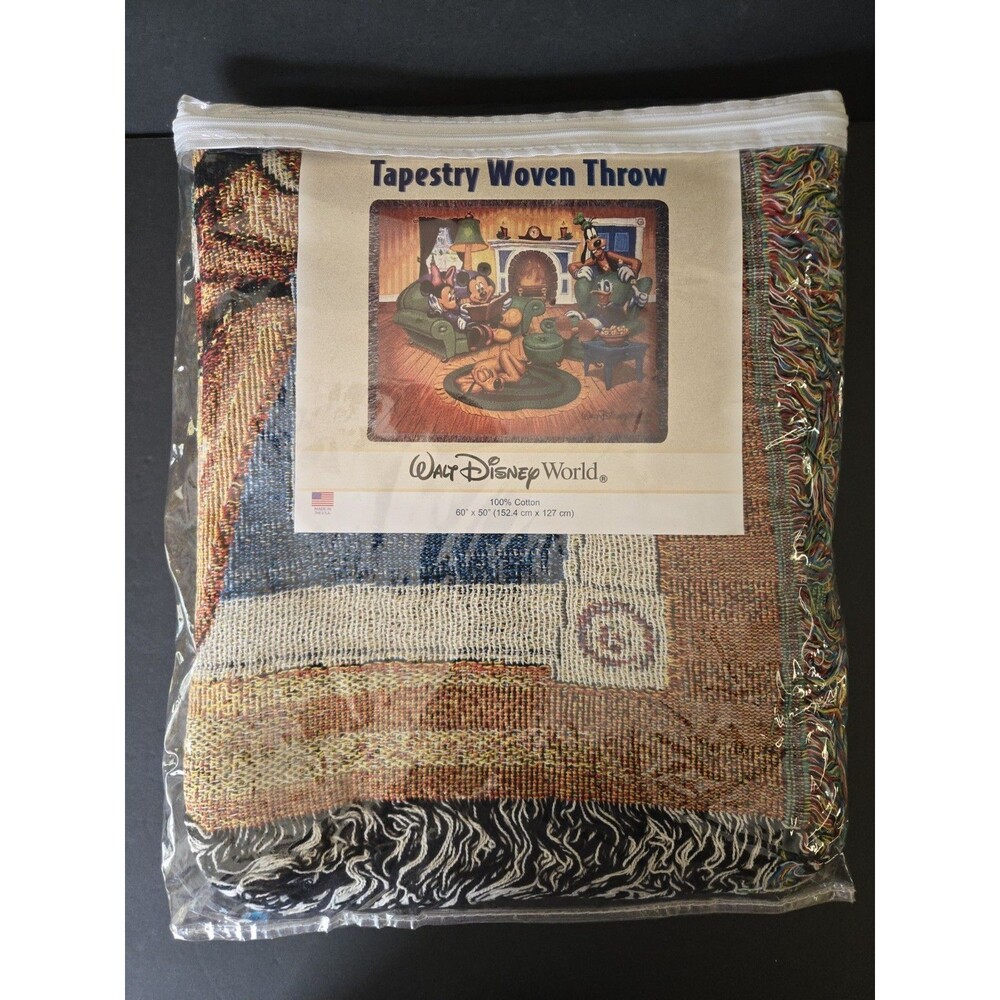 Walt Disney World Tapestry Woven Throw Blanket Mickey Holiday Fab 5 NEW Unopened